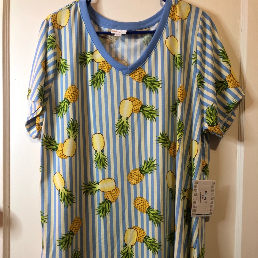 LuLaRoe Christy T 2XL Tropical Pineapple Pattern.